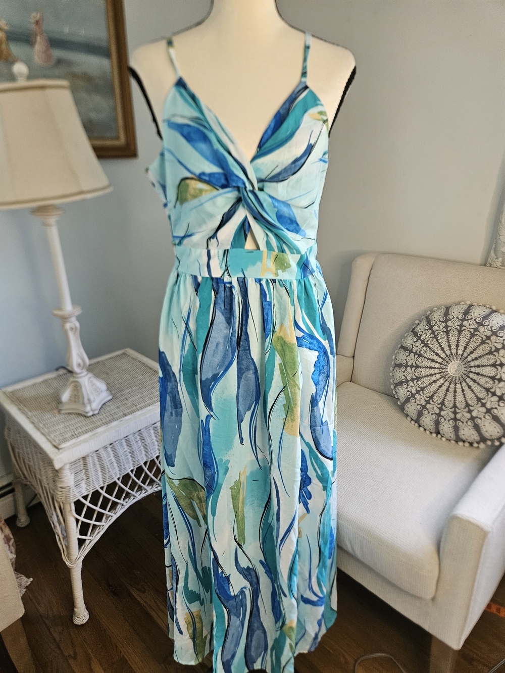 Cupshe Aqua & Blue Leaf-Print Twist-Front Maxi Dress